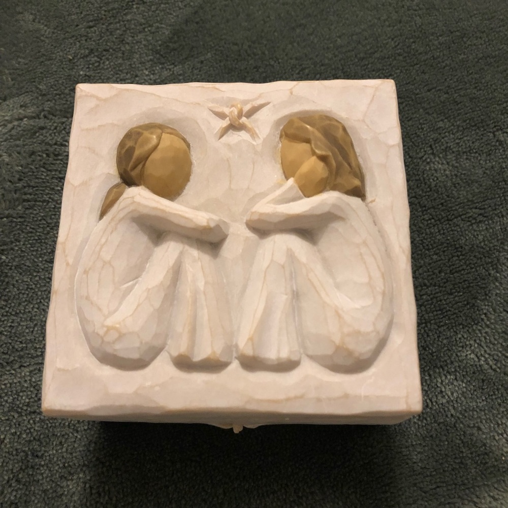 Willow Tree Friendship Keepsake Box NEW
